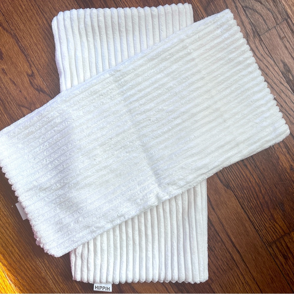 Throw pillowcases Set of 2 so soft, pretty ivory cream color